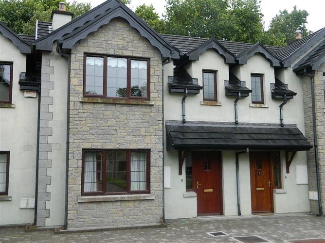 18 Mac Raghnaill Court, Lough Rynn, Mohill, Leitrim, Leitrim