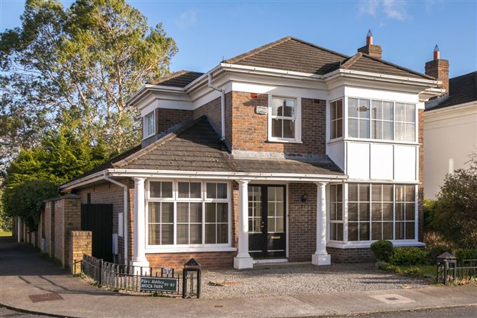 97 Avoca Park, Blackrock, Co. Dublin