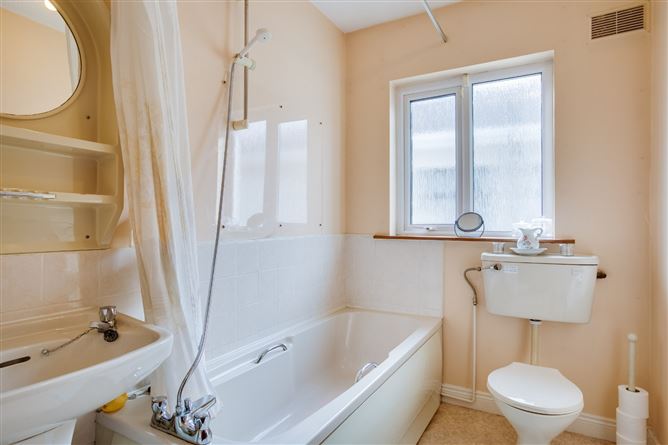 3 Grange Downs, Rathfarnham, Dublin 14