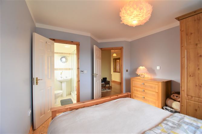 31 Ryland Wood, Bunclody, Wexford