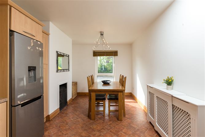 1 Taylors Place, Enniscorthy, Co. Wexford.