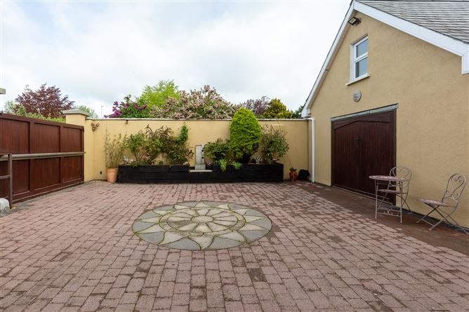 1 Taylors Place, Enniscorthy, Co. Wexford.