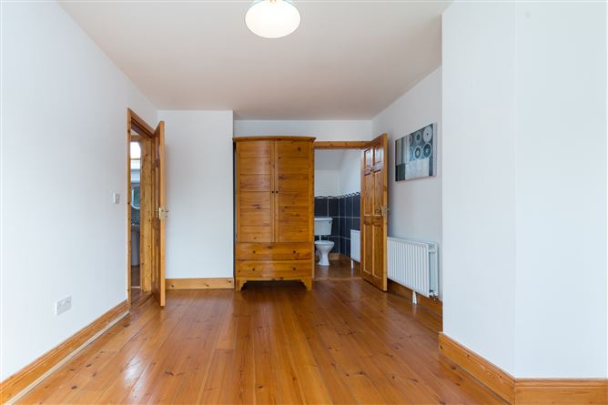 1 Taylors Place, Enniscorthy, Co. Wexford.