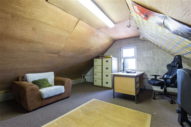 1 Taylors Place, Enniscorthy, Co. Wexford.