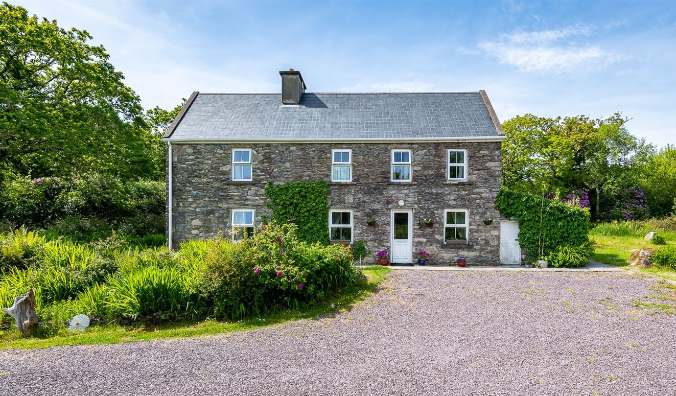 Bunakilla House, Derreendrislagh, Sneem, Co. Kerry DNG Timothy O