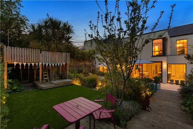 https://photos-a.propertyimages.ie/media/0/3/3/4925330/462e0f36-83d8-45be-aaa8-87a97ae60b1e_l.jpg