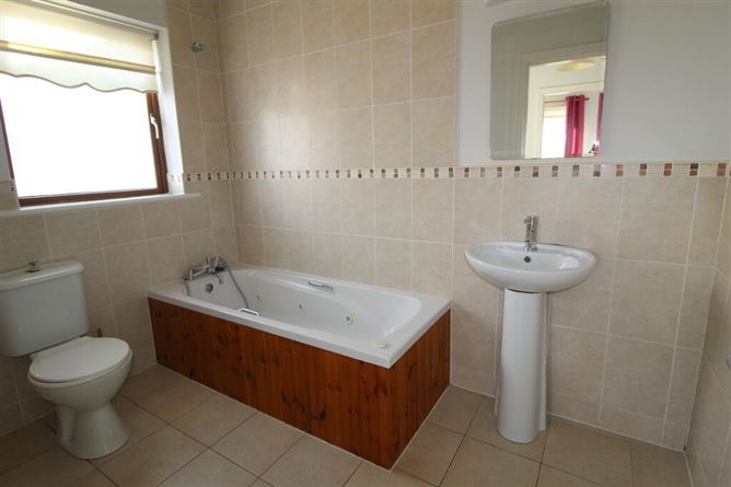 9 Dun Rí, Carrick On Shannon, Leitrim