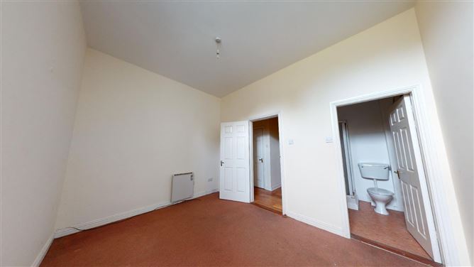 10 The Pillar, King Street, Wexford Town