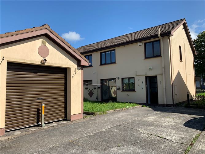 5 The Grove, Shannon, Clare