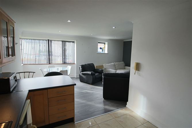 4 The Pavilion, Central Park, Carrick-On-Shannon, Co. Leitrim