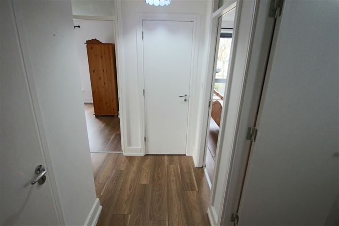 4 The Pavilion, Central Park, Carrick-On-Shannon, Co. Leitrim