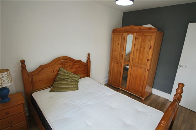 4 The Pavilion, Central Park, Carrick-On-Shannon, Co. Leitrim
