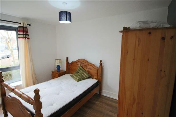 4 The Pavilion, Central Park, Carrick-On-Shannon, Co. Leitrim