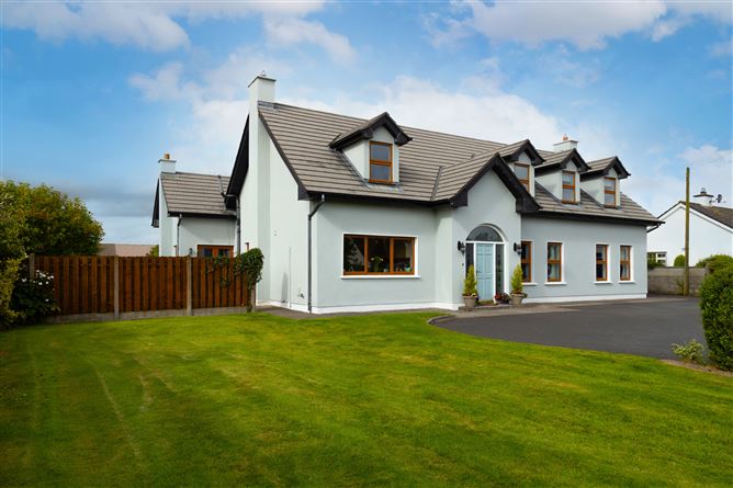 Curragh View House,