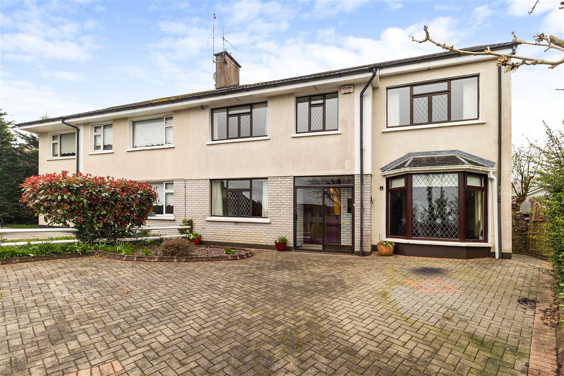 53 Brookville Estate , Glanmire, Cork