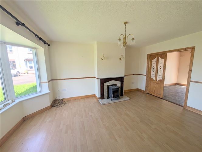 30 Hawthorns, Nenagh, Co. Tipperary