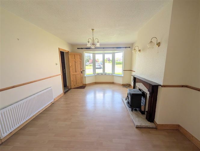 30 Hawthorns, Nenagh, Co. Tipperary
