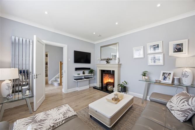 https://photos-a.propertyimages.ie/media/0/3/4/5013430/b4235137-4493-451d-87af-642786610773_l.jpg