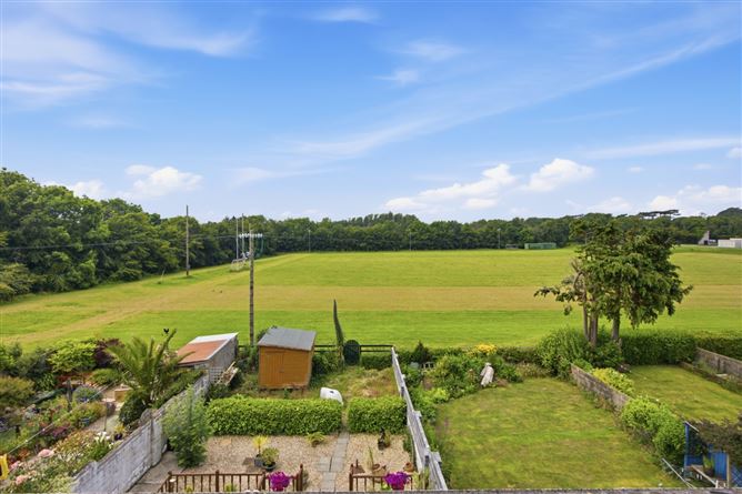 https://photos-a.propertyimages.ie/media/0/3/4/5013430/b4235137-4493-451d-87af-642786610773_l.jpg