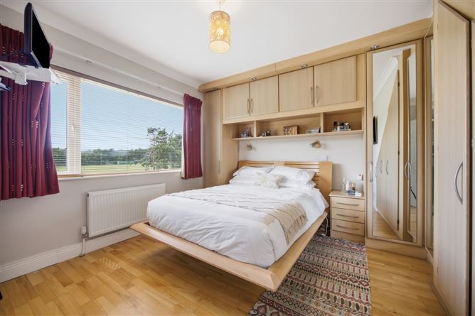 https://photos-a.propertyimages.ie/media/0/3/4/5013430/b4235137-4493-451d-87af-642786610773_l.jpg
