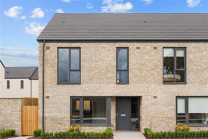 Photo 1 of 12 — 8 Kennan View, Luttrellstown Gate, Dublin 15