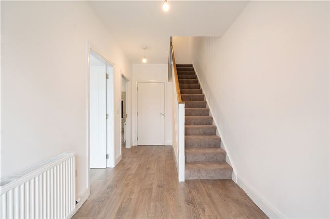 8 Kennan View, Luttrellstown Gate, Dublin 15