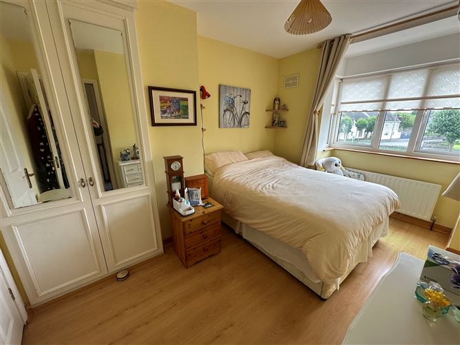 2 Catle Heights , Castlepollard, Westmeath