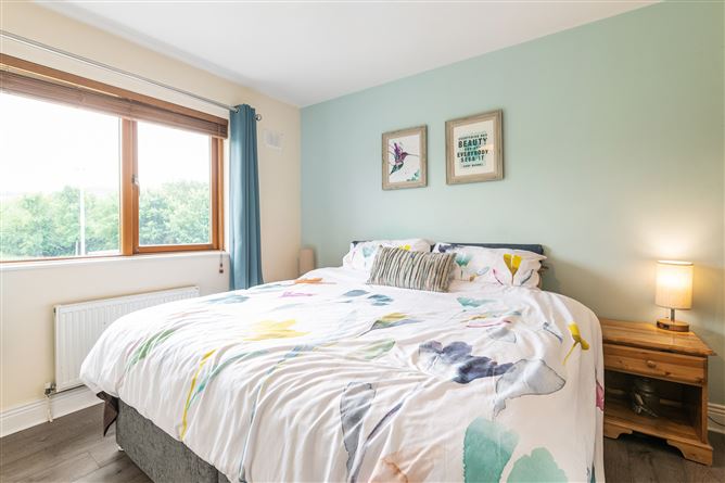 36 Hunters Meadow, Hunterswood, Ballycullen, Dublin 24