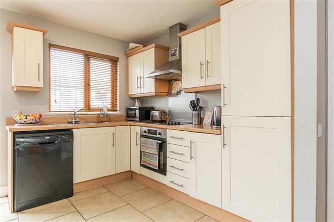 36 Hunters Meadow, Hunterswood, Ballycullen, Dublin 24