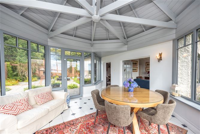 Penrose Lodge, Lodges Lane, Tramore, Waterford