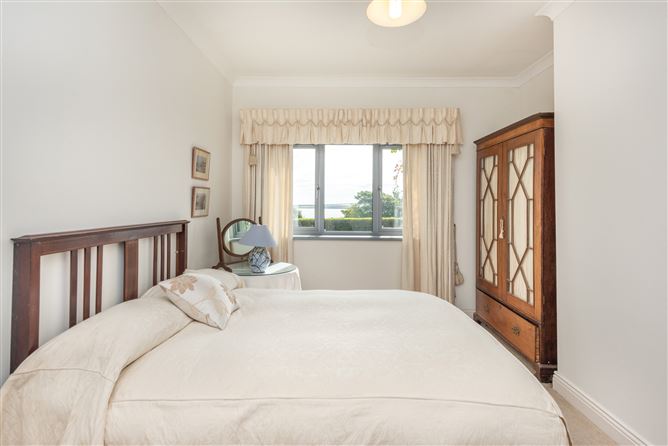 Penrose Lodge, Lodges Lane, Tramore, Waterford