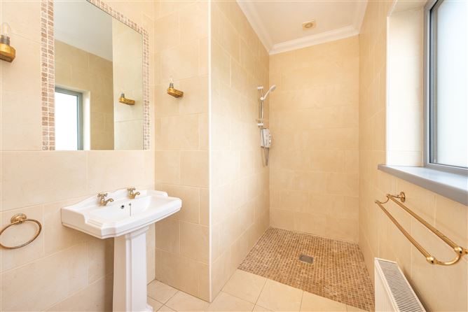 Penrose Lodge, Lodges Lane, Tramore, Waterford