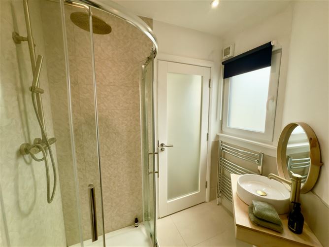 8 O Conaire Road, Shantalla, Galway City