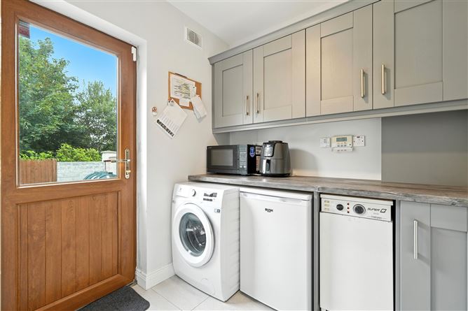 27 Wood Green, Forest Park, Dromahair, Leitrim