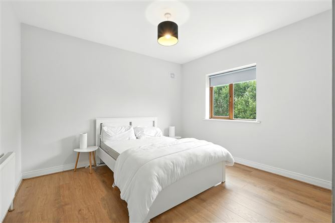27 Wood Green, Forest Park, Dromahair, Leitrim