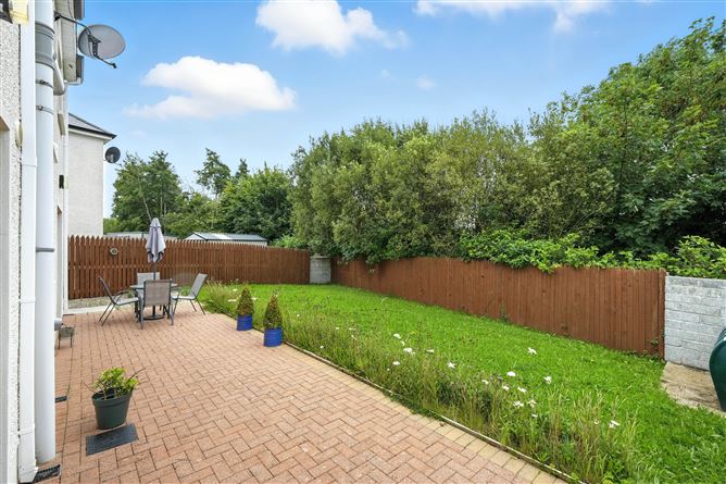 27 Wood Green, Forest Park, Dromahair, Leitrim