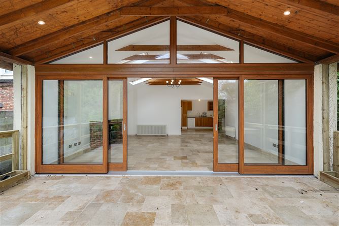 18 Willow Park Grove, Glasnevin, Dublin 11