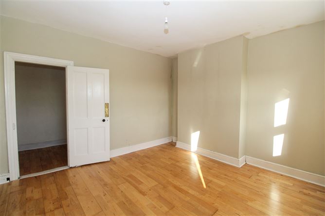 Newtowncashel Village, Newtowncashel, Longford