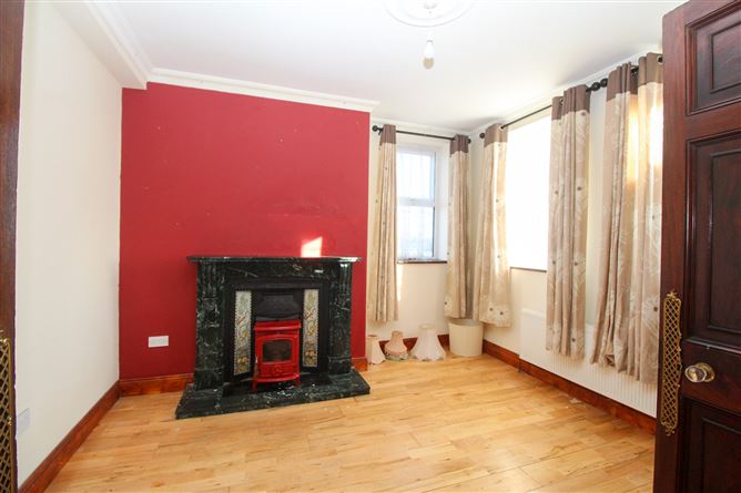 Newtowncashel Village, Newtowncashel, Longford