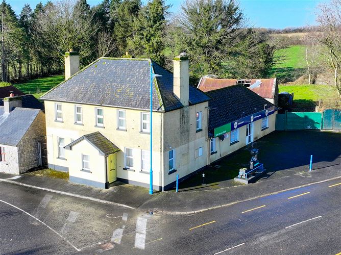 Newtowncashel Village, Newtowncashel, Longford