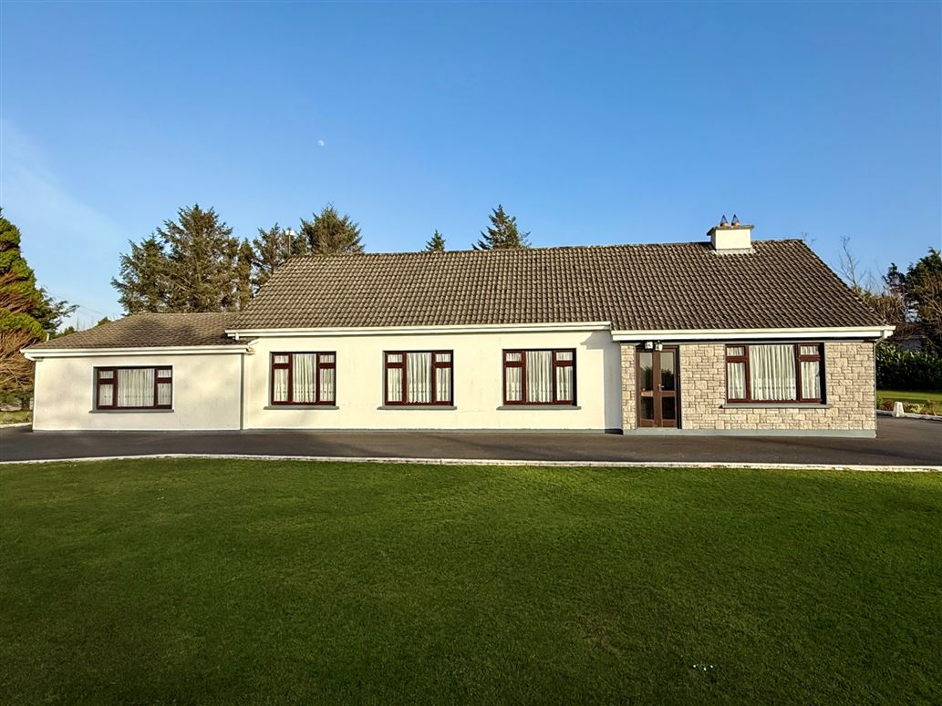 4 Bed Plus Granny Flat, "Lakeview", Derrylea, Castlebar, Co. Mayo