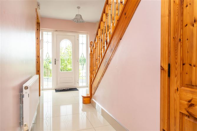5 Greenhills, Manorcunningham, Letterkenny, Co. Donegal