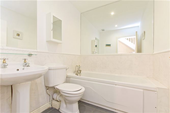 16 Sunbury Park, Dartry, Dublin 6