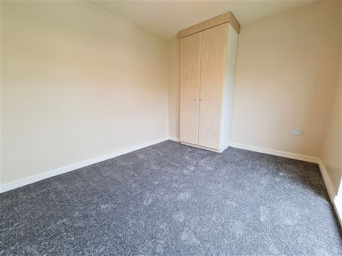 12 Castlegrove, Castlebar, Mayo
