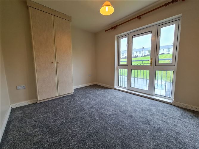 12 Castlegrove, Castlebar, Mayo
