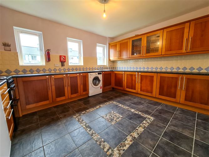 12 Castlegrove, Castlebar, Mayo