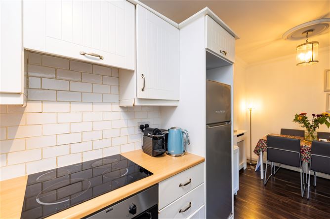 APT. 97 HAMPTON SQUARE, Navan Road, Dublin 7
