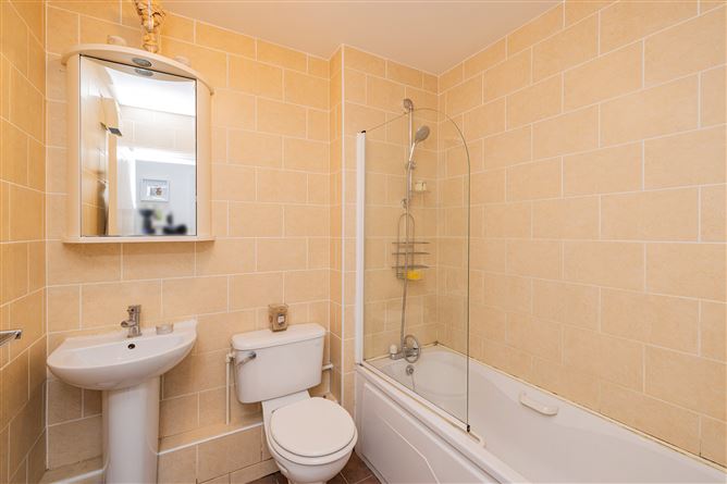 APT. 97 HAMPTON SQUARE, Navan Road, Dublin 7