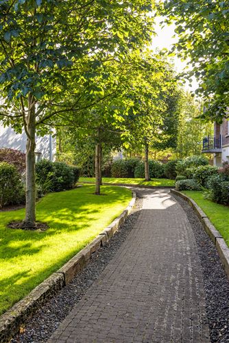 APT. 97 HAMPTON SQUARE, Navan Road, Dublin 7