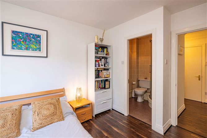 APT. 97 HAMPTON SQUARE, Navan Road, Dublin 7